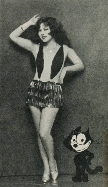 canadianbeerandpostmodernism: January 1927 issue of Photoplay of Ann Pennington teaching Felix do th