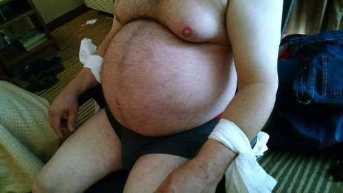 ballbelly:  3 days of gluttony!  Felt enormous!  