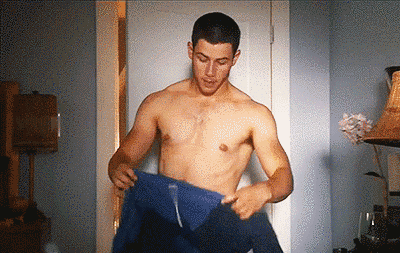 male-celebs-naked:  Nick Jonas 1 See more here
