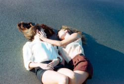 the-inspired-lesbian:  lovely lesbians 