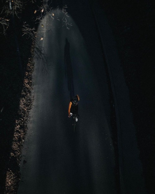 hello-velo: Photo by kylethornhillConnect with Hello-Velo on Instagram @tommy_takeiteasy