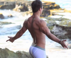 undie-fan-99:  Behold all that is!  ;)