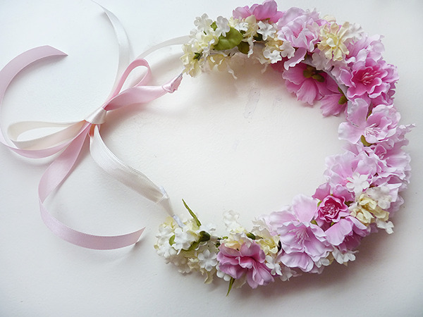 dolldear:  ♡ new flower crown available for purchase ♡ 