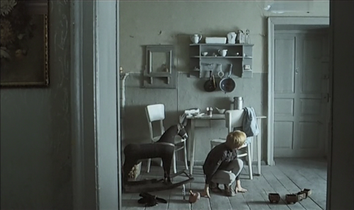 Conversation with a Cupboard Man (Rozmowa z czlowiekiem z szafy), Mariusz Grzegorzek, 1994