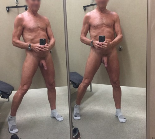 jay5880: pov-selfies-and-more: Fitting room fun Sexy firm ass