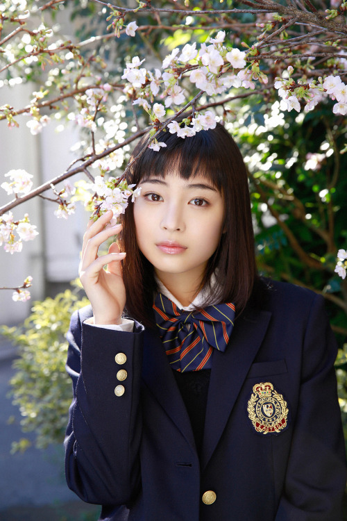 yepaos:  #周六发布# 広瀬すず(广濑铃 , Suzu Hirose）生 日：1998-06-19身 高：158三 围：B77 W56 H80 