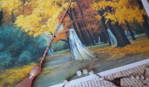  Art prints are based on my oil illustration https://www.etsy.com/listing/1071201592/autumn-ghosts-p