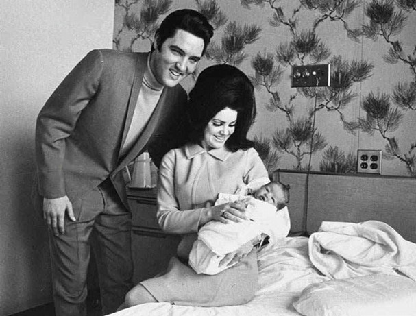 courtslosinit:  Happy Father’s Day Elvis
