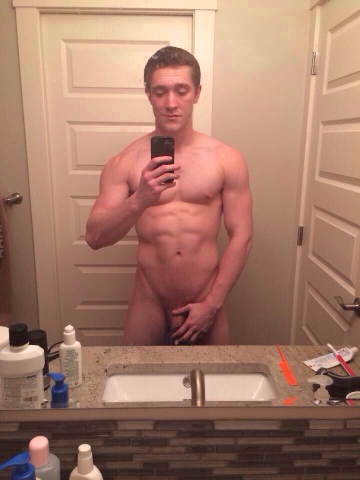 edcapitola:  arranrayy:  Ty who ever sent this :)  Follow me at http://edcapitola.tumblr.com