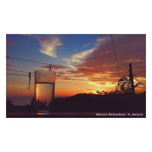 December 12, 2015
#photographyislifee #photographylovers #photography #skyporn #instasky #sky #islandlife #jamaica #sunshine #sunset #nature #naturelovers #vscocam #vsco #vscogood #vscophile #vscogrid #snapseededit #snapseed #snapseedaily #tree...