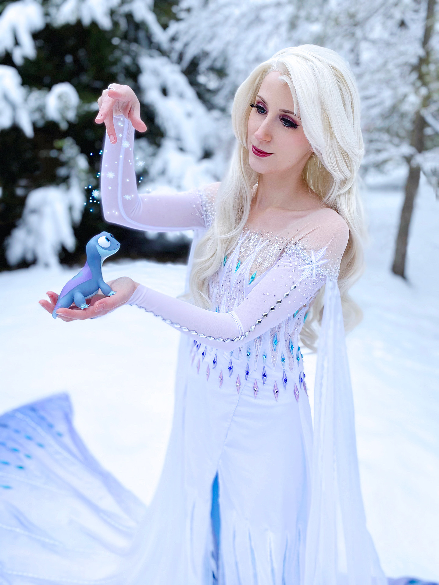 Dessi-Desu — Continuing my ongoing icy themed cosplay wardrobe...