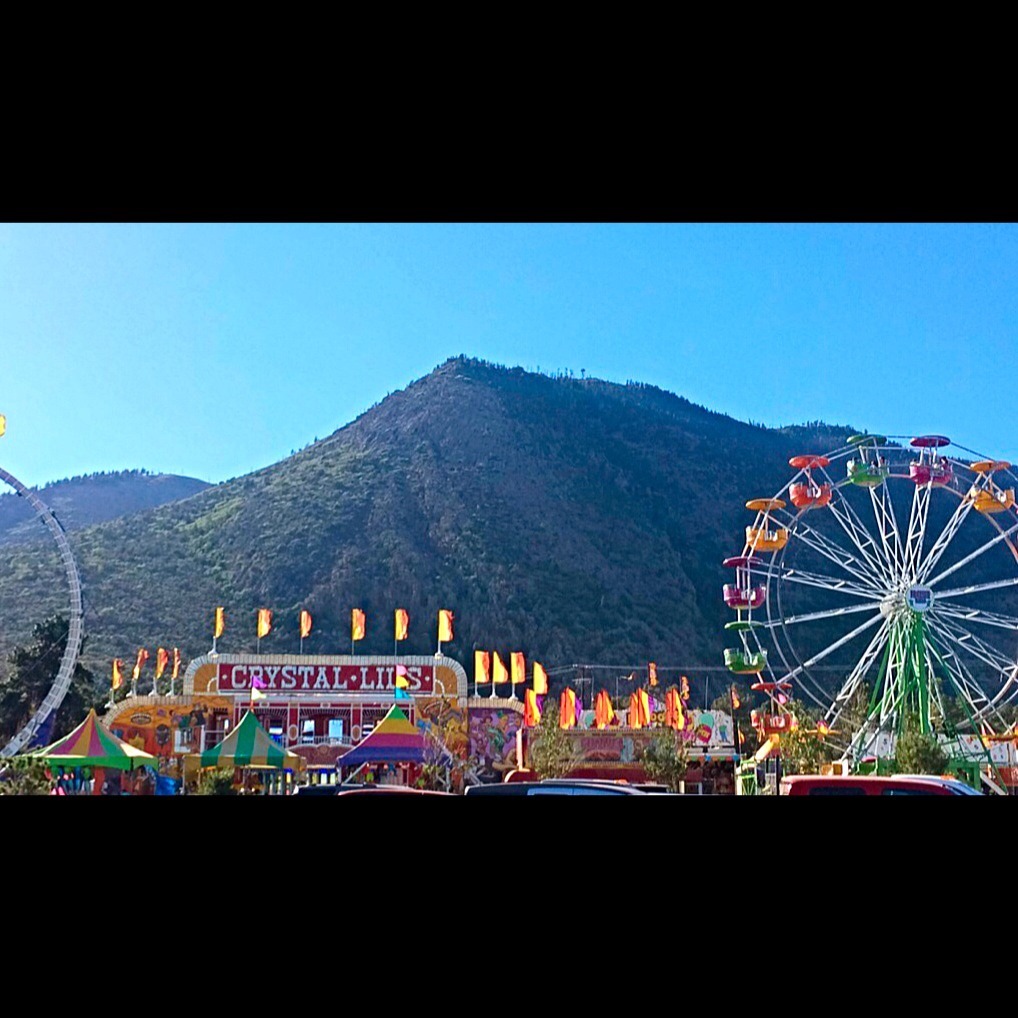 noomee-j:  Flagstaff Carnival 