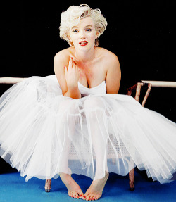 From Milton’s Marilyn: “On September 9th she flew without Joe to New York for location filming for ‘The Seven Year Itch’. The next day she reported to Milton’s [Greene] Lexington Avenue Studio. With the festive participation of Dom Perignon,