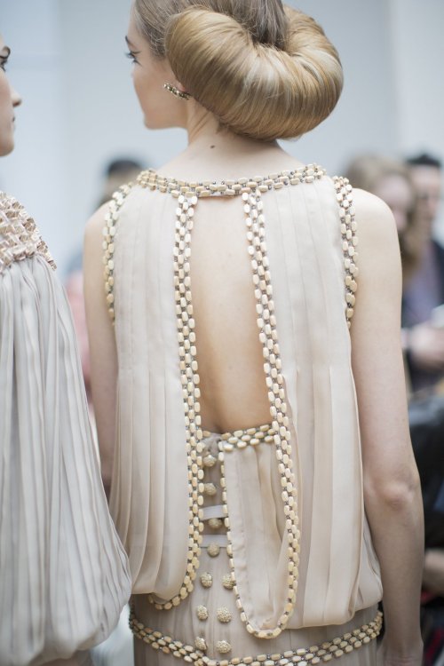 fashion–victime:backstage @ Chanel Couture Spring/Summer 2016