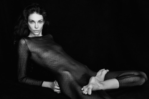 ishutmyeyestonotgoblind:  Lauriane shot by Remi & Kasia for OOB magazinewww.kozdra-baczulis.com