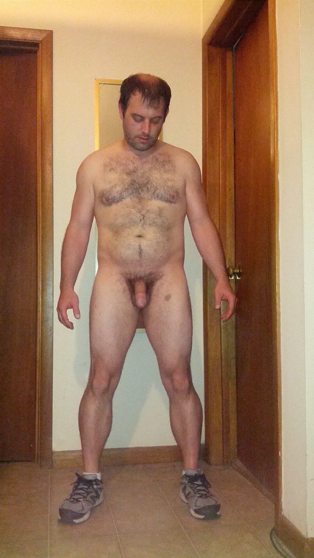 nudistguysonly:  Thanks for the photo submission 