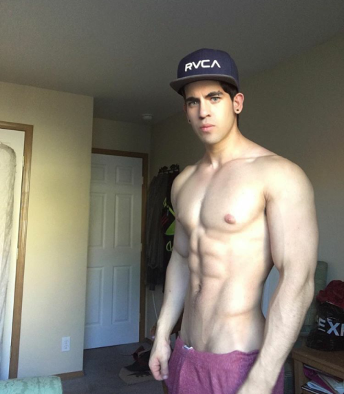 dicks-and-asses:  Luis Fernando, hotfer93