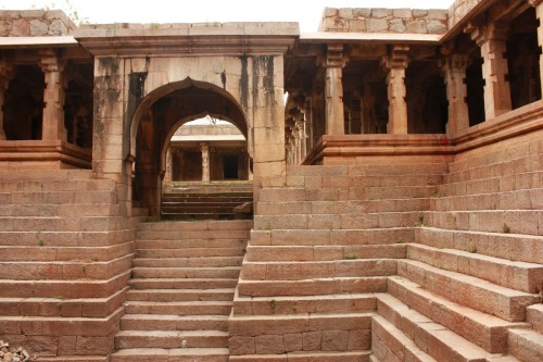 Venkatapati Baavi Kanakagiri, a ancient stepwell, Karnataka