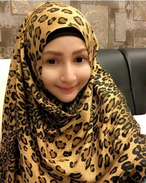 caggang:Spe nk tgk gmbar seksi awek ni,?klau tgk mmg trus terpancut..reb bnyk2 nnt aku updateXsabaq 