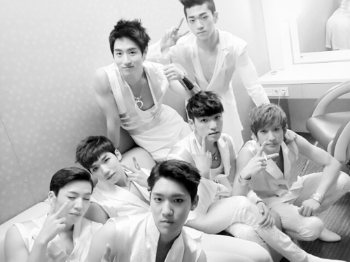 unfadablecray-on:  Official 100% Twitter Update 130523 