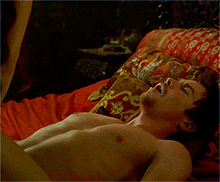 hotfamous-men:  Joe Dempsie