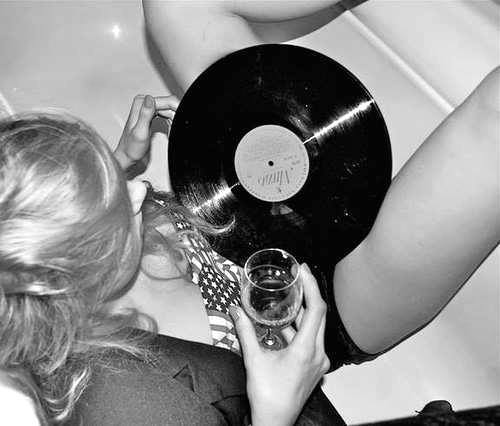 Vinyl & Vino