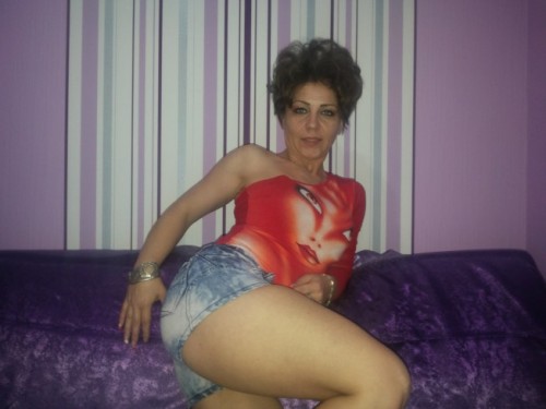 eurolive:  DeesseDuSex, 36 ans - chaude mure femme prete pour jouir ensamble Son profil : unz