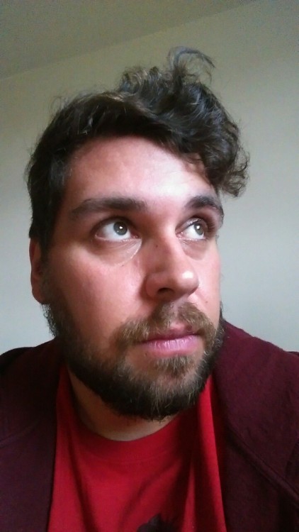 So, according to chlorogirl, I need to trim my beard? Bah! I say!