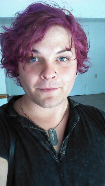 xlidlessx:  pink hair don’t care  My friend adult photos