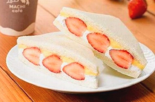 nenrinya:2015 = “いちご年” (Strawberry Year) ^^