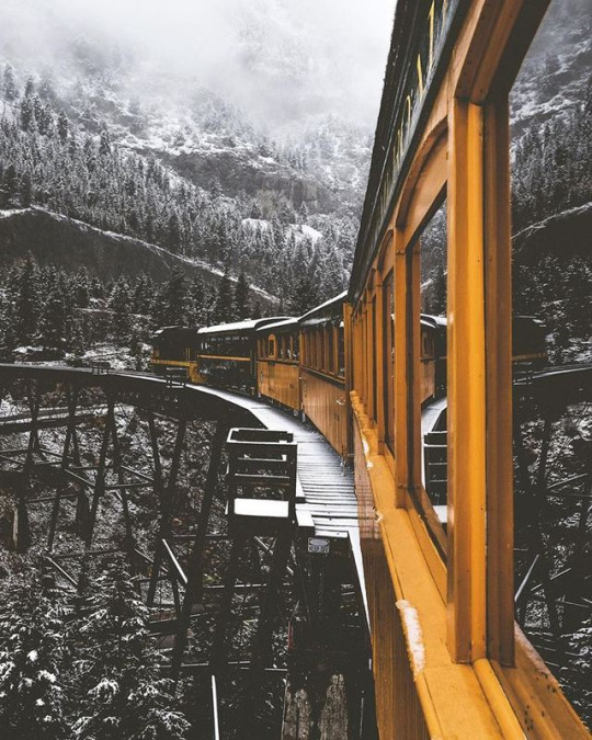 Traveling Page