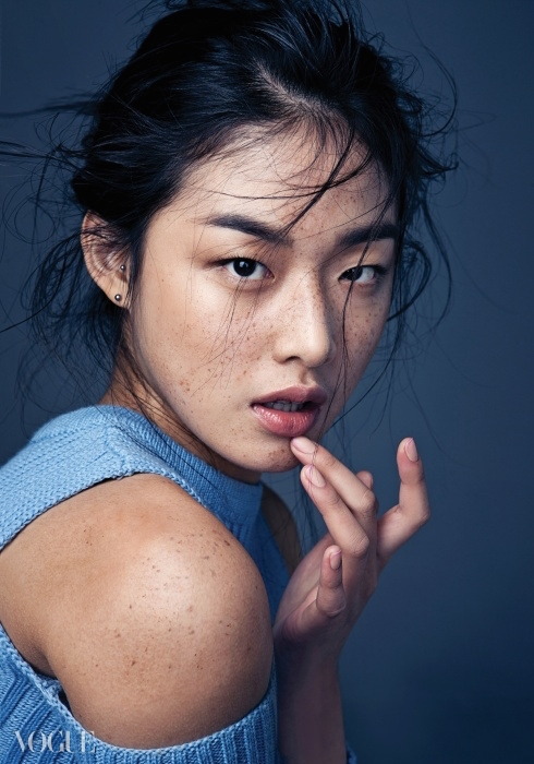 Choi Ara. Photographed by Cha Hye Kyung for VOGUE Korea, February 2015.