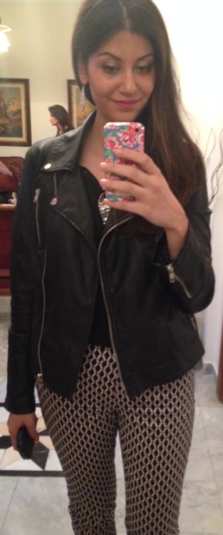 just-yasmeen:  radicalmuscle:  just-yasmeen:  rawwwarriorrr:  just-yasmeen:  Some fav 2014 ootds:)  Gorgeous!  Thank you:)  Whenever Yasmeen goes outside, there is a sudden breeze meant for her hair and her hair alone.  It’s true^