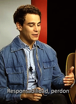 alecligthswoods:  Alberto Rosende being a cute pie talking in spanish 