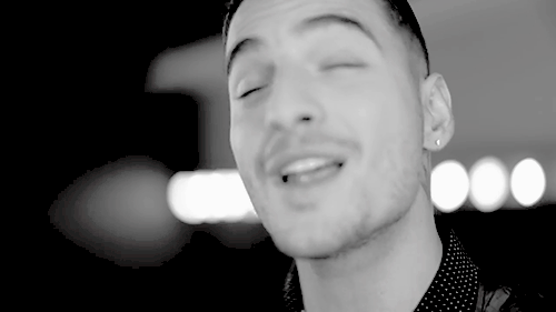 kingmaluma:Maluma in the video “Me Llamas” in collaboration with Piso 21.