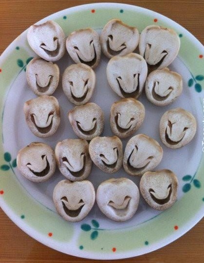 9gag:  My mushrooms are planning something….