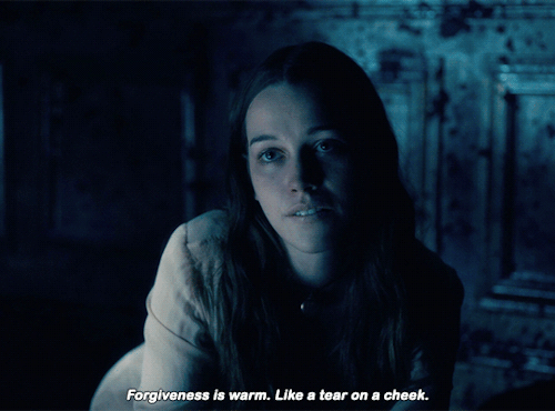 donna-troy:  THE HAUNTING OF HILL HOUSE1.10 | Silence Lay Steadily