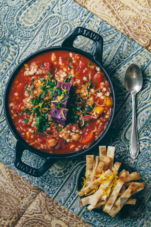 vegancumbucket:  californialavash:  Vegan Mediterranean Harissa Stew with Purple Sweet Potato, served with crispy vegan California Lavash strips, lightly salted, with lemon zest (recipe)  Uhhh that link is dead, here’s one that actually works 