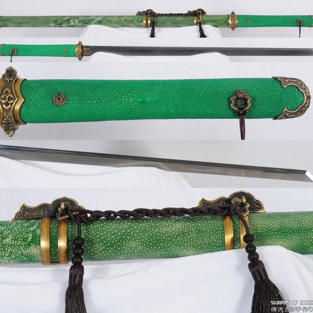 Does this sword make you think of St Patricks day or is it just me? . . Clay Tempered 1095 High Carbon Steel Blade Tang Dao Chinese Martial Arts Tai Chi Sword . . Link in story or (https://shrsl.com/2uhdr) . . #swords #martalarts  #stpatricksday #blades #bladeporn #bladesdaily #weapons #taichi #sword #steel #green #swordartonline2  https://www.instagram.com/p/CMTU9DypGwM/?igshid=9d2nyj4fargq #swords#martalarts#stpatricksday#blades#bladeporn#bladesdaily#weapons#taichi#sword#steel#green#swordartonline2