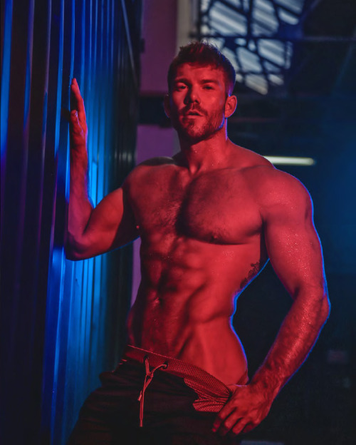 theheroicstarman: Kevin McDaid in DNA Magazine.