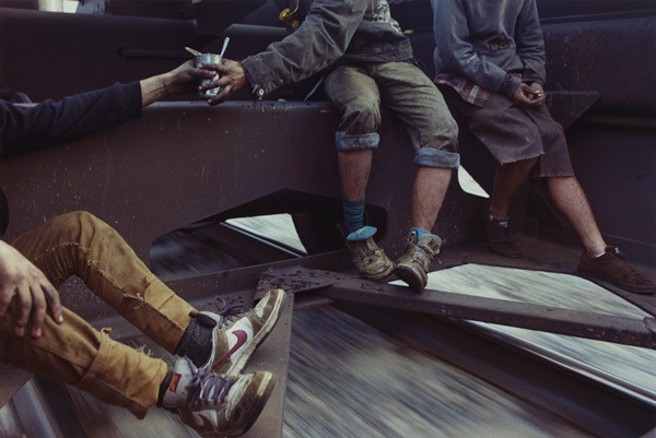 devidsketchbook:  Extraordinary photos of young hitchhikers and freight train hoppers