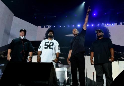 upatmidnight: thelakersshowtime: Holy shit, the Rap Beatles reunited at this year’s Coachella.RIP Ea