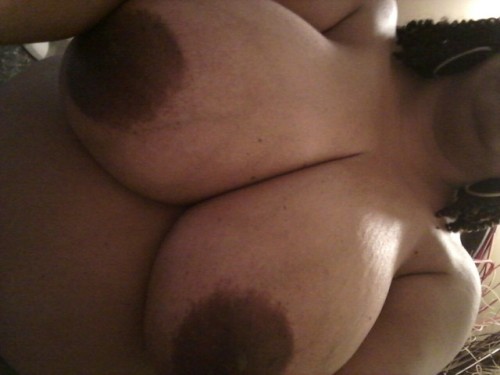 XXX I love big breasts, I love other things too. photo