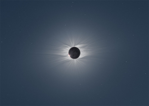 Porn photo itscolossal:  Solar corona captured by Miloslav