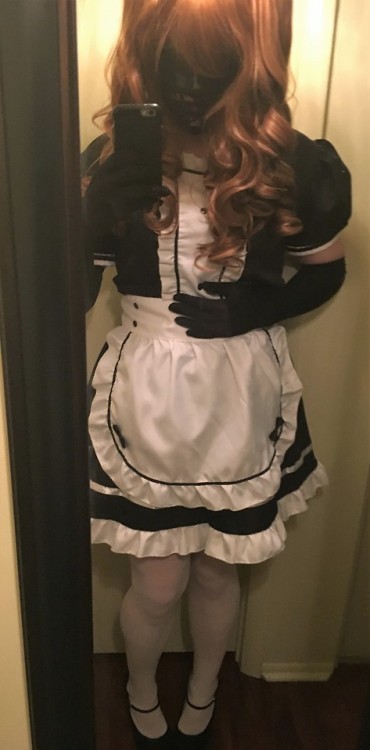 mademoisellefetisch:I’m your maid for 24 hours. You have the key. What would you have me do? ;3