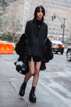 koreanmodel:Street style: Choi Sora after Valentino Prefall 2017