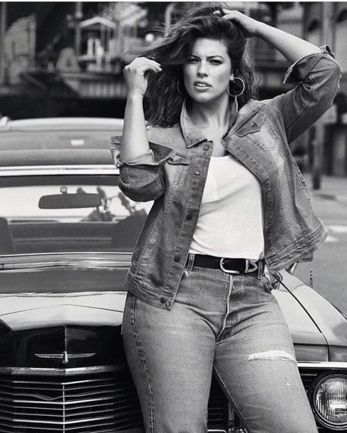 Ashley Graham!