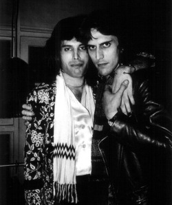 therealmickrock:  Happy Birthday to my dear friend, Freddie Mercury, gone but never forgotten: a soaring talent and a beautiful man. xM