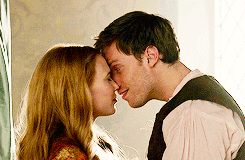  Fangirl challenge: [6/10] pairings » Leith Bayard and Greer Norwood (Reign) It