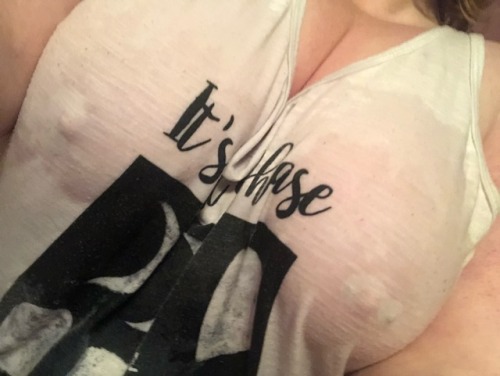 ginger-baby6: Did someone say wet T-shirt contest?